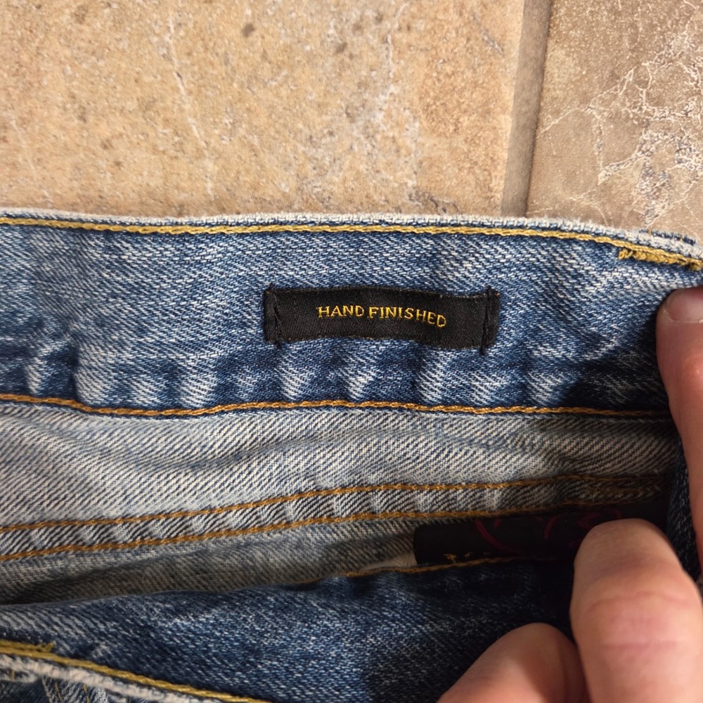 East West Mens Jeans 36x32 Distressed Blue Denim‎ Relaxed Fit Button Fly - Picture 5 of 14